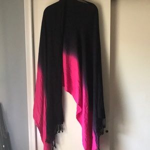 Black & Hot Pink Wrap